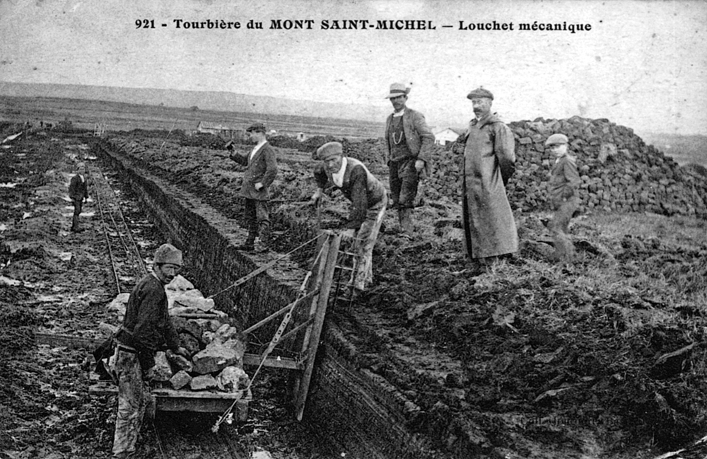 Exploitation industrielle en 1917 pour la poudrerie de Pont de Buis - "collection Michel Penven. Association "sur les traces de François Joncour"  Brasparts