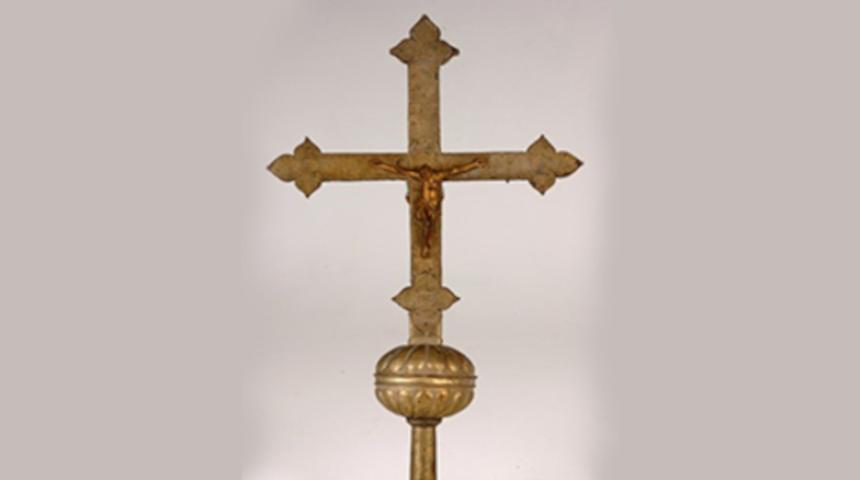 Croix de procession (1550), Saint-Thuriau. © Diego Mens, 2010