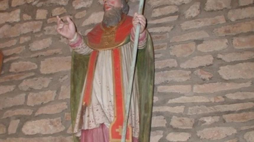 Statue de saint Cornély et ses bœufs (fin XVIIe), à la Chapelle Saint-Mélec de Lanvaudan (Morbihan). © Diego Mens, 2011