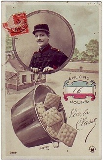 Le "pain de guerre", descendant direct du biscuit de mer  est généralement fabriqué par des biscuiteries civiles - collection Alain Boucheres